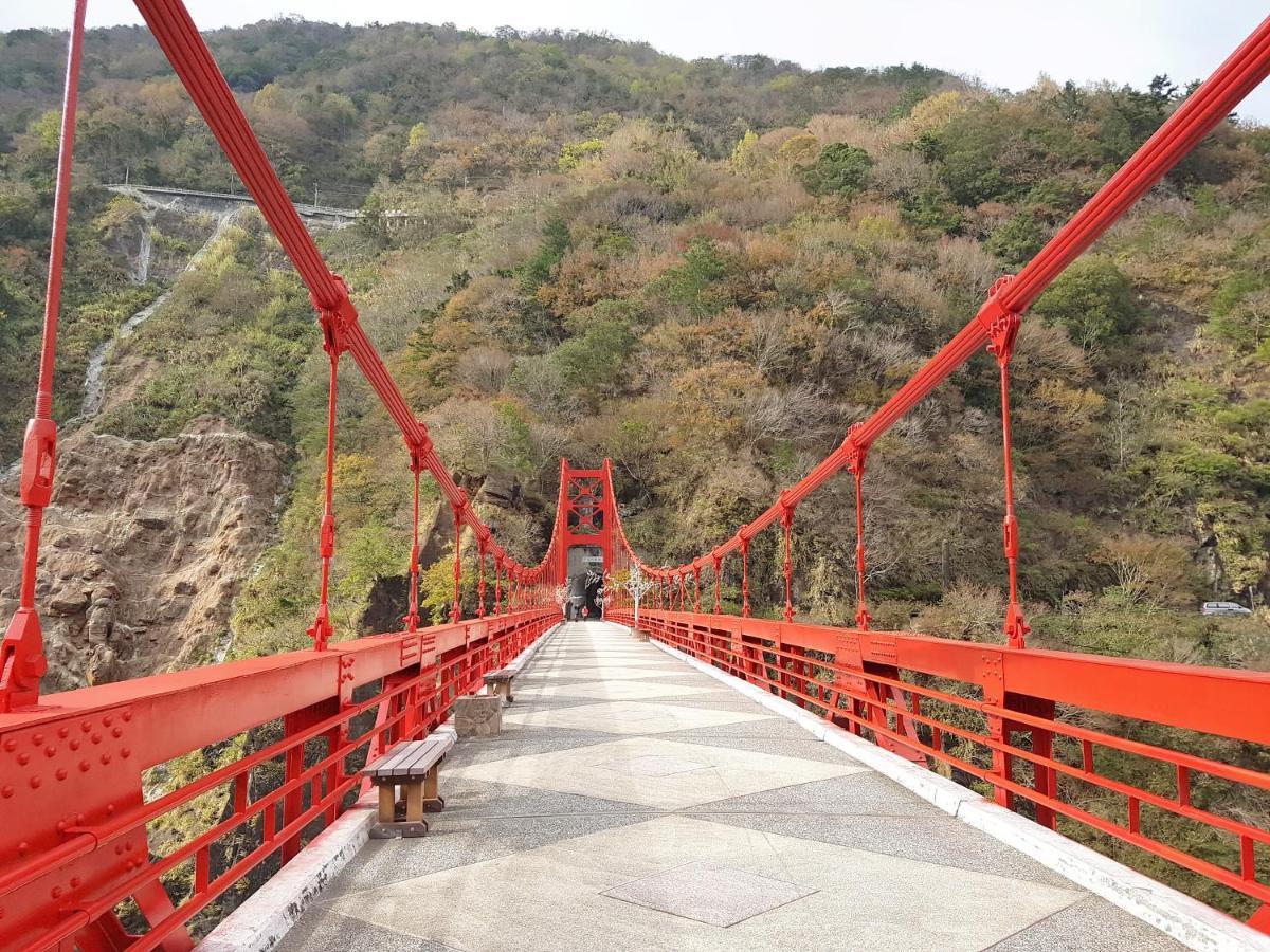拉拉山周家渡假旅館 Hualing المظهر الخارجي الصورة